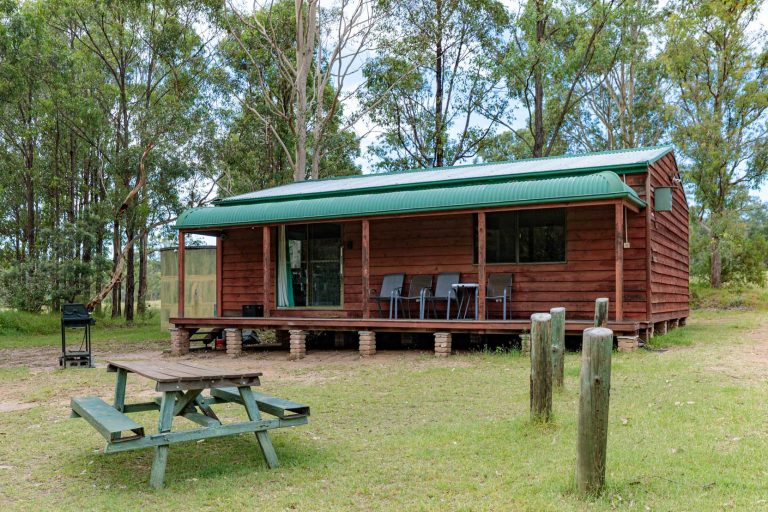 Outdoor BBQ, Hermitage Cottage | Hunter Hideaway Cottages - Hunter Valley
